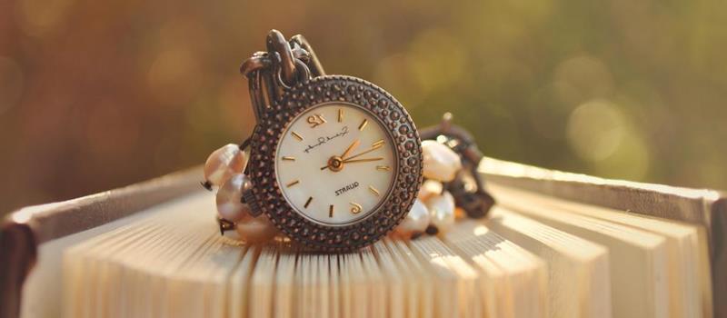 陪女朋友逛街时，12星座男会是什么状态？